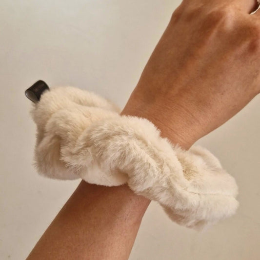 Faux-Fur Scrunchie - Cream